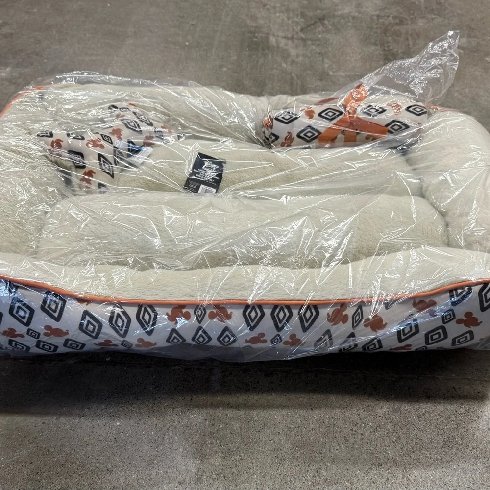 Mickey Mouse Southwest Diamond Bed & Gift Set